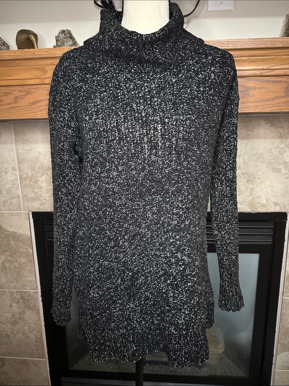 Eddie Bauer Lounge M Black White Marled Turtleneck Tunic Knit Sweater